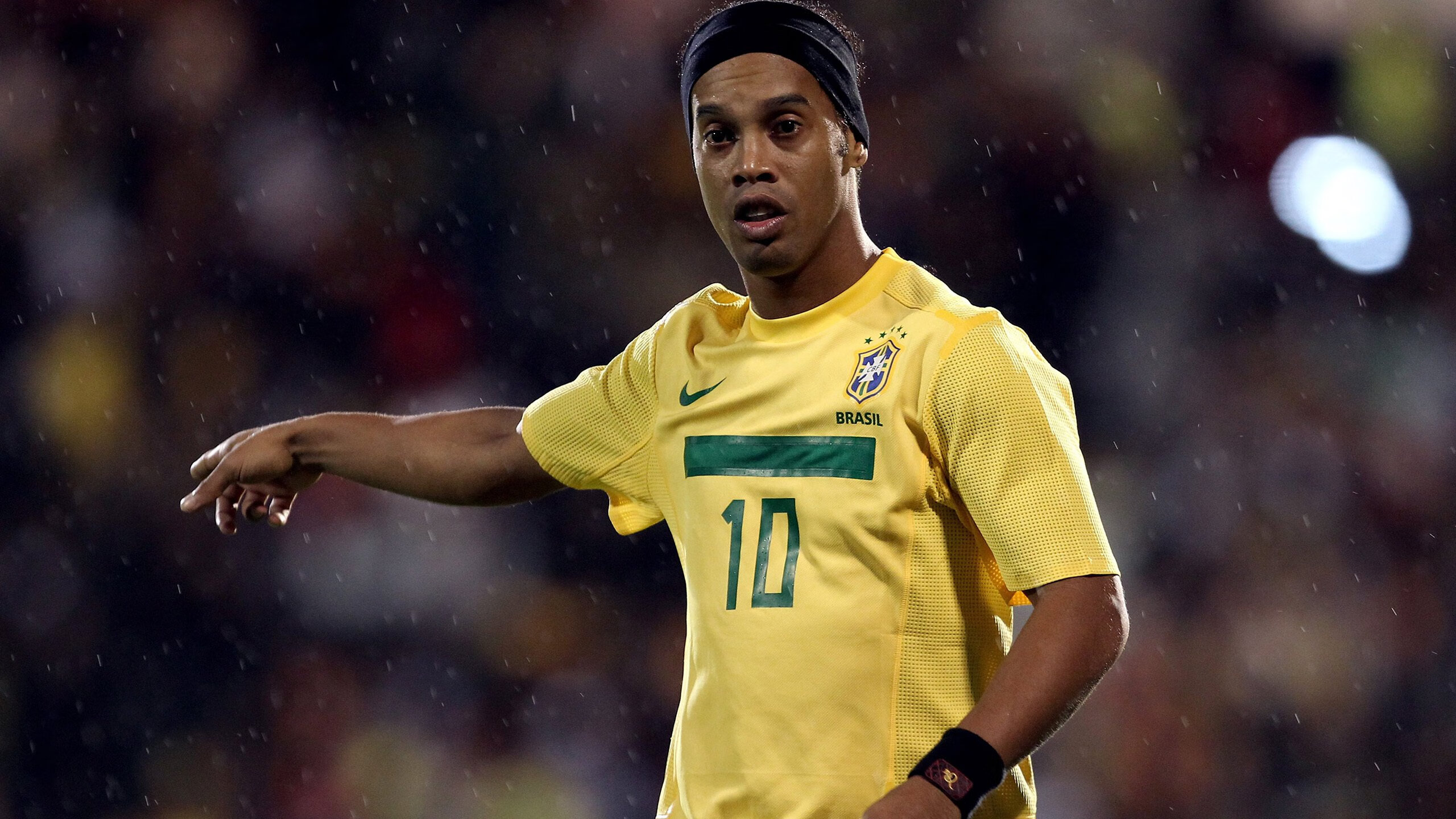 蓝衣军魂,红绿竞逐—托纳利引领葡萄牙击溃美国,F组暗藏死亡气息